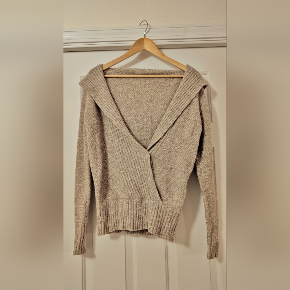 Twelfth Street by Cynthia Vincent Beige Hooded Sweater